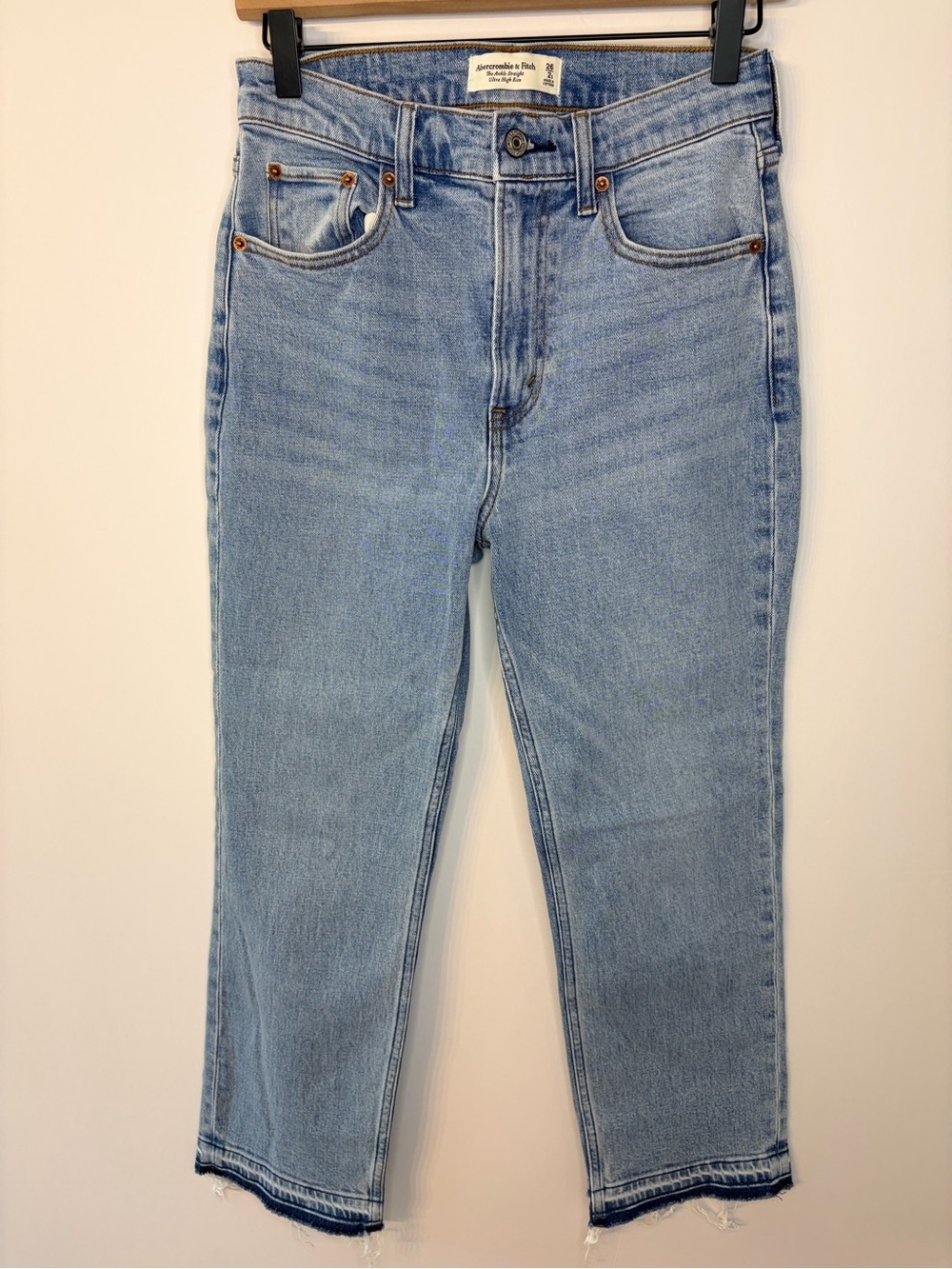 Abercrombie & Fitch Women’s The Ankle Straight Ultra High Rise Jeans, Size 26/2s